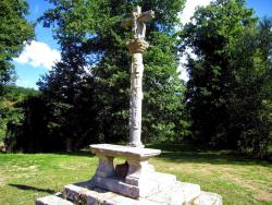 Cruceiro en Quintillán